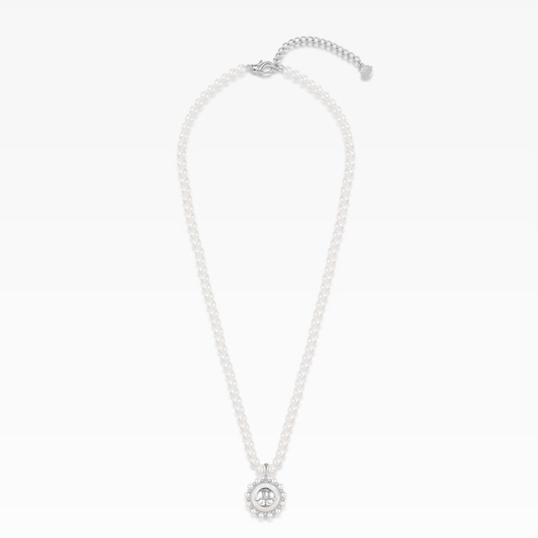 popop Dimoo Cloud Song Shell Necklace on white background