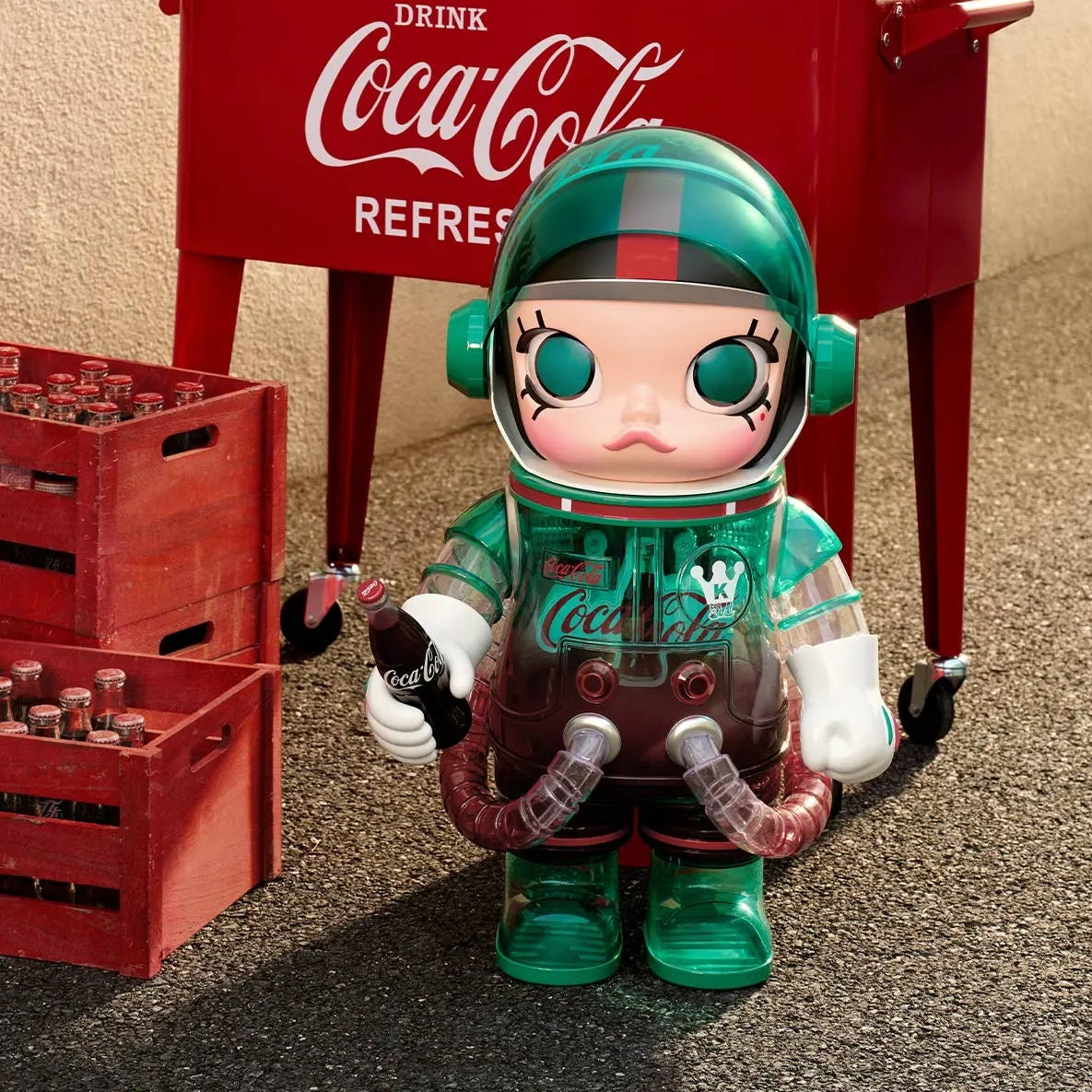 MEGA SPACE MOLLY 400% Iconic Coca-Cola