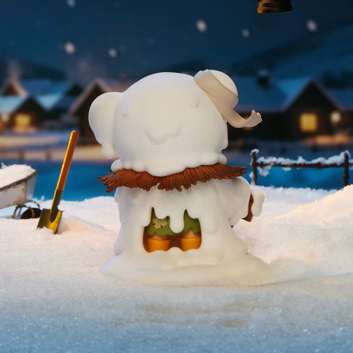 Hirono Snowman Figurine