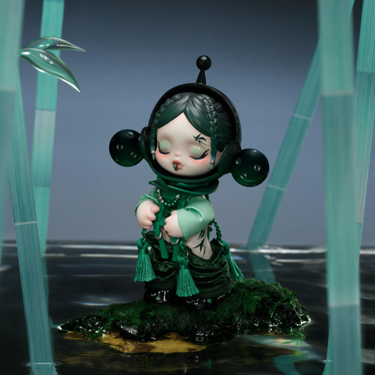 Skullpanda × Crocs OOTD Figurine