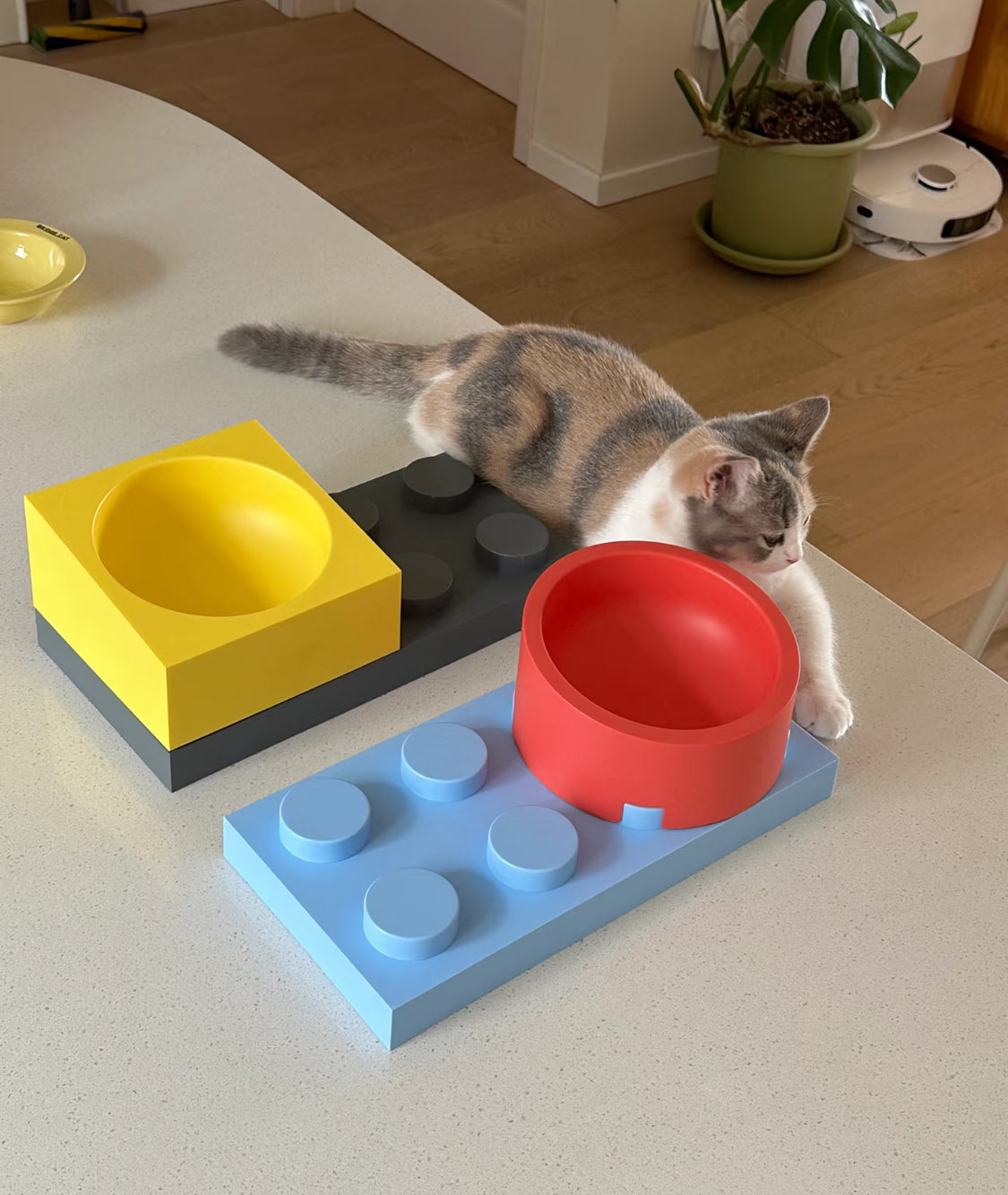 Detachable LEGO Dog Bowl