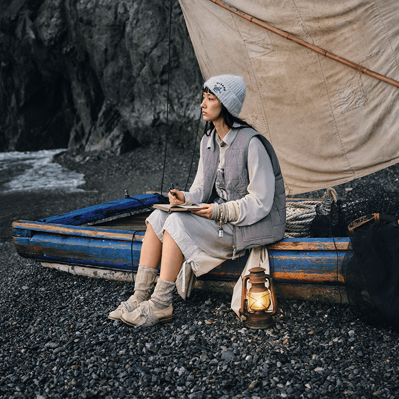 Hirono Living Wild Sea Polar Song Graphic Patch Beanie