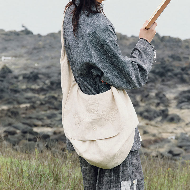 Hirono Living Wild – Sea Polar Song White Cotton-Linen Hobo Bag