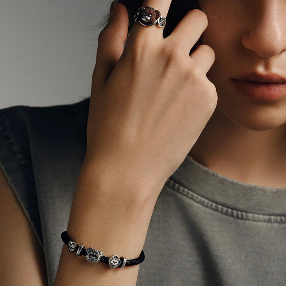HIRONO Fight for Joy Series Leather Cord Bracelet
