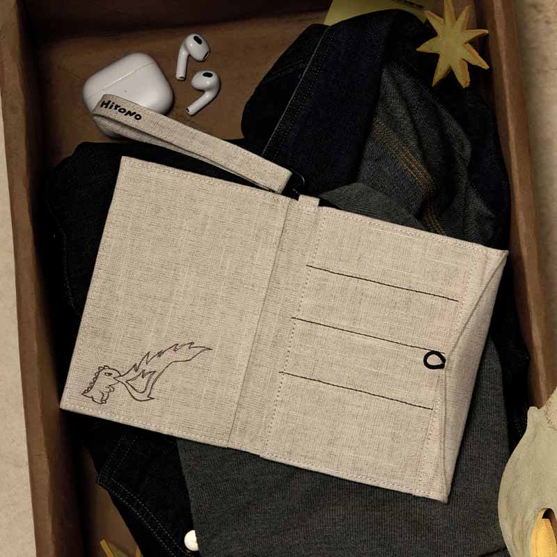 HIRONO Man in the Mist Fabric Passport Holder