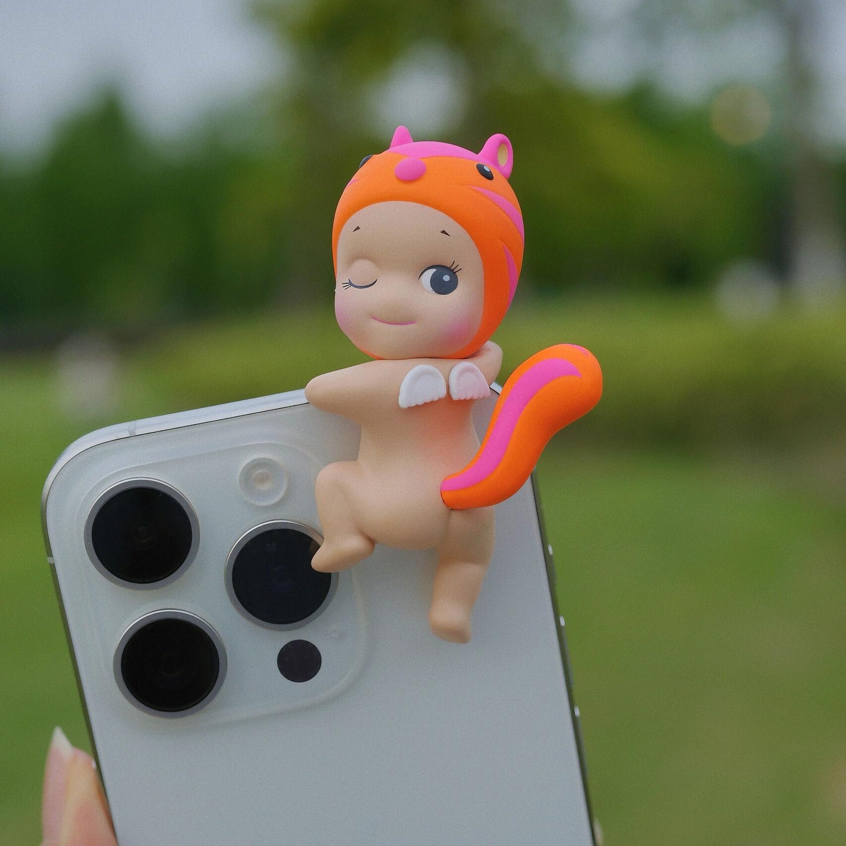 Sonny Angel Hippers Looking Back Series