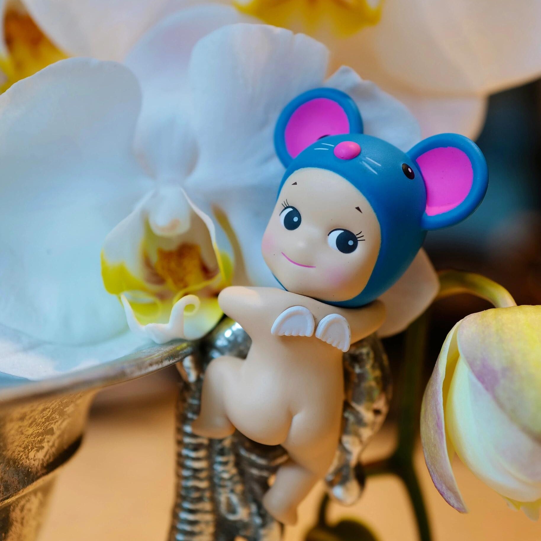 Sonny Angel Hippers Looking Back Series