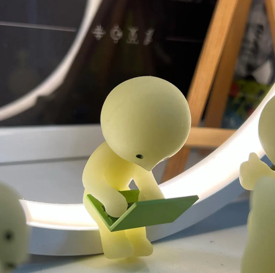 SMISKI Work Series Mini Figure
