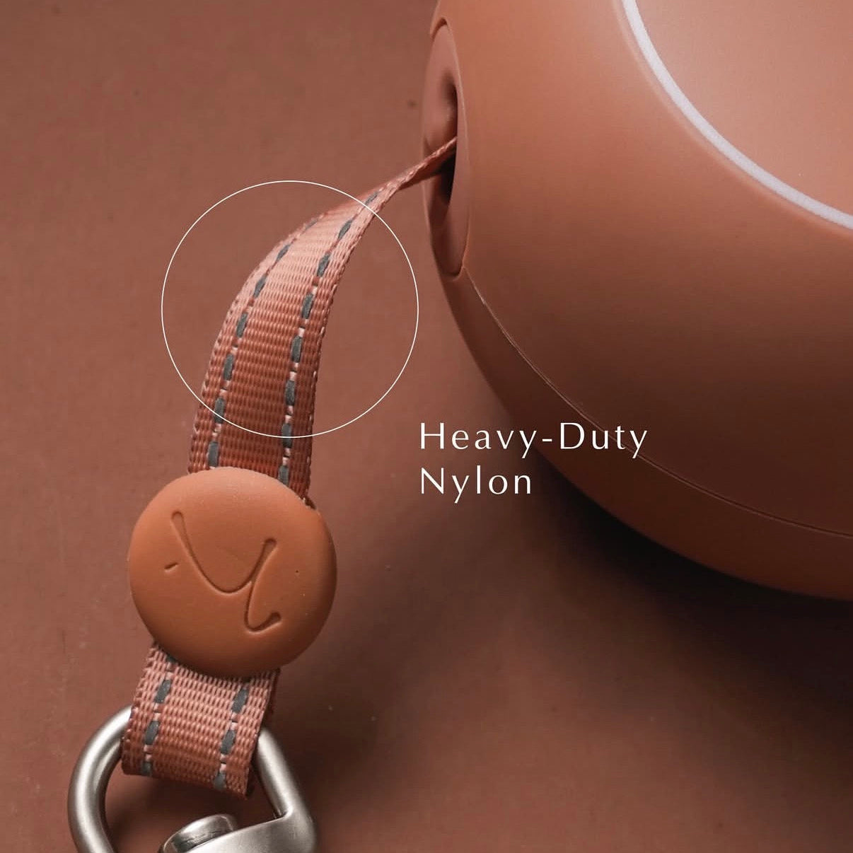 Heated Retractable Dog Leash with Power Bank biege brown details