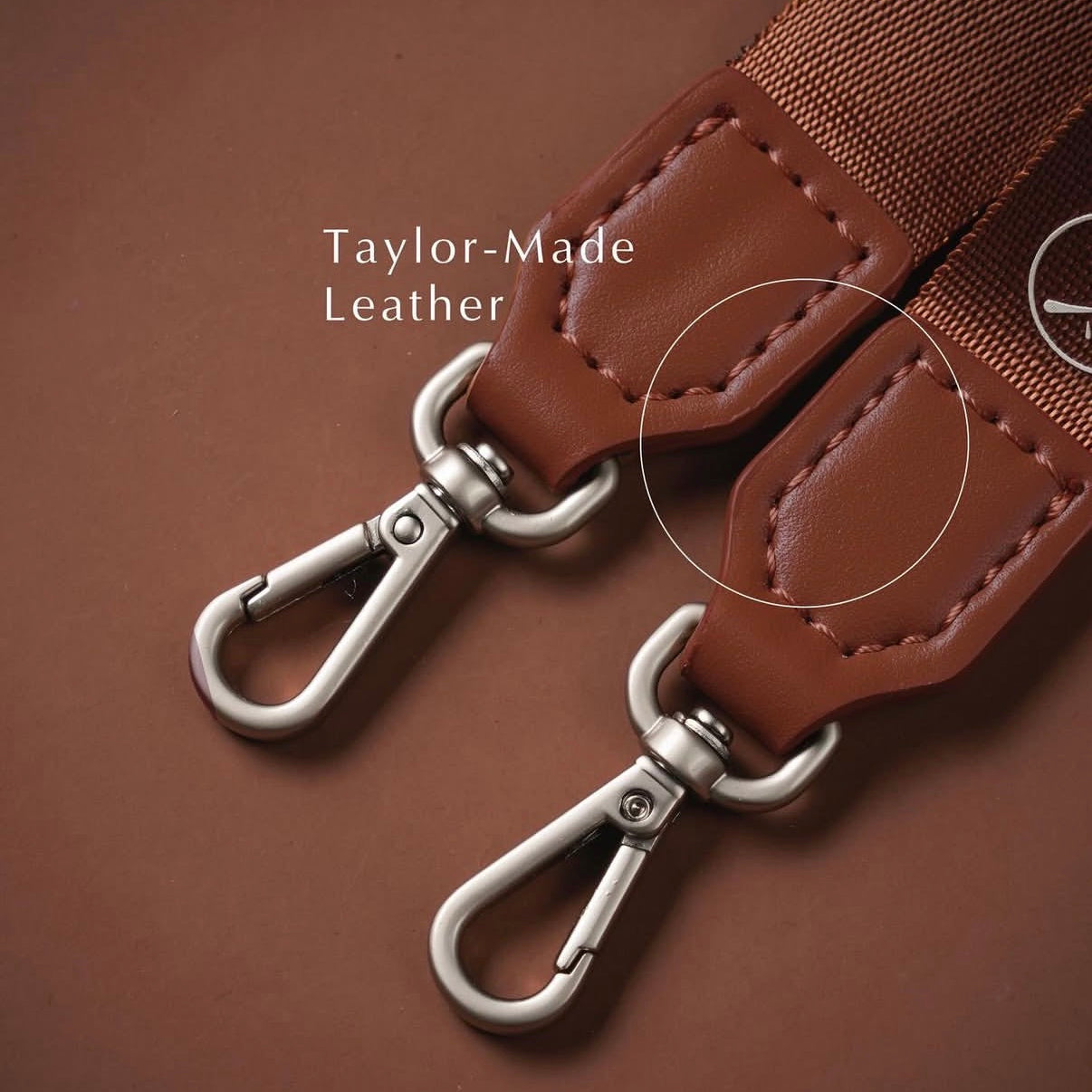 FurRéal Maison Lite Hands-Free Retractable Dog Leash
