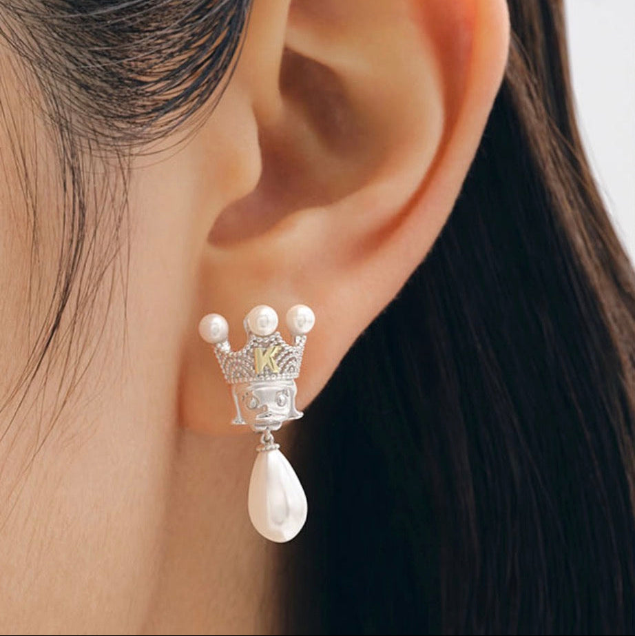 Royal Molly Lace Birth Princess Clip-On Earrings