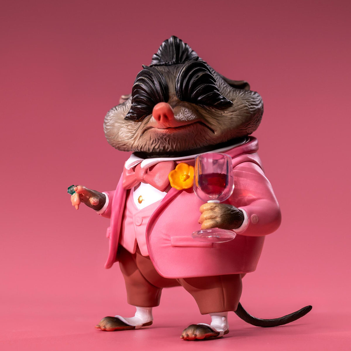 GONG Zootopia 2 Mr. Big pink suit action figure detail