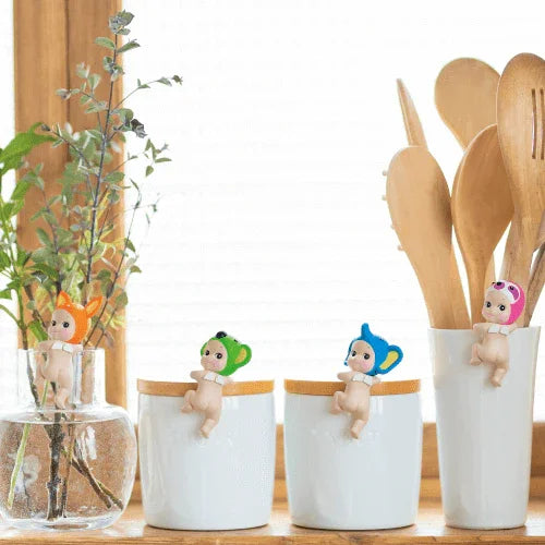 Sonny Angel Hippers Looking Back Series