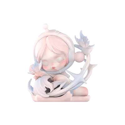 SKULLPANDA The Paradox Series Spin a Cocoon figure